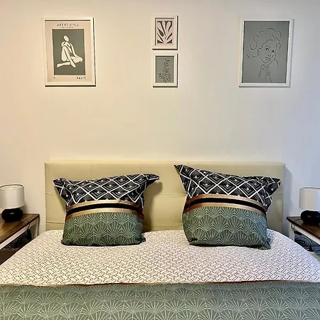 Apartment Grand Neuf Lumineux, Parking Gratuit, 10 Min Centre Straßburg