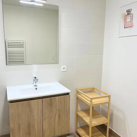 Appartement Grand Neuf Lumineux, Parking Gratuit, 10 Min Centre Strasbourg